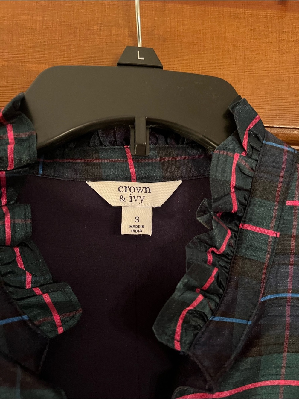 crown & ivy Plaid Ruffle Collar Blouse in Green, Black & Pink